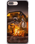 Funda personalizada para teléfono con 2 mascotas 'The Campers'