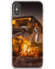 Funda personalizada para teléfono con 2 mascotas 'The Campers'