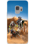 Funda personalizada para teléfono con 2 mascotas 'The Motocross Riders'