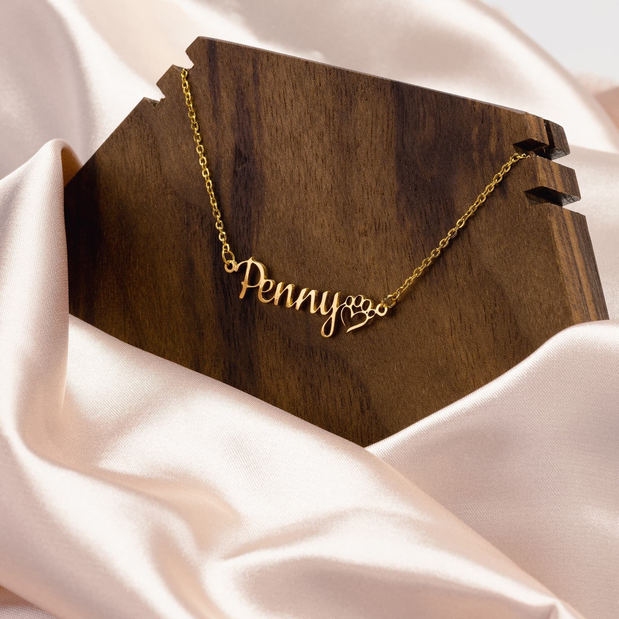 Collar personalizado con nombre de mascota