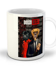 Taza personalizada para 2 mascotas 'Doggo Heist'